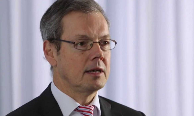 «Δώστε χρόνο στην Ελλάδα», λέει «Σοφός» Γερμανός Οικονομολόγος