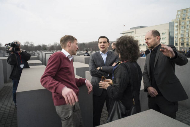 Στο Μνημείο του Ολοκαυτώματος ο Αλ.Τσίπρας (pics)