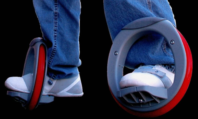 Kάνεις πατίνια; Θαύμασε τα Orbitwheel (video)