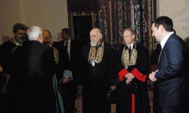 Η αμήχανη στιγμή Τσίπρα- Παυλόπουλου στην εκδήλωση του Πανεπιστημίου Αθηνών! (video)