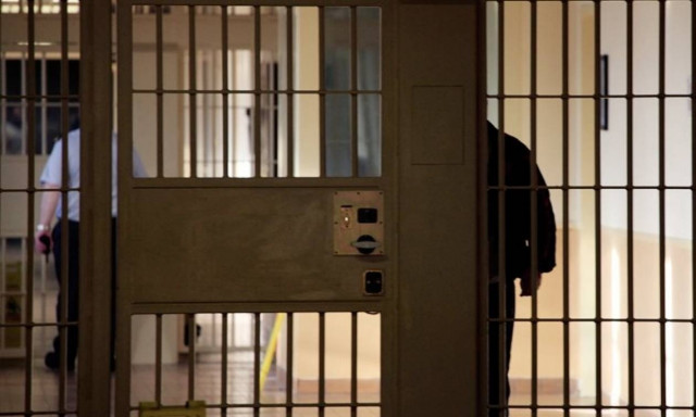 Δολοφονία Καρέλι: Αποφυλακίζονται οι σωφρονιστικοί υπάλληλοι