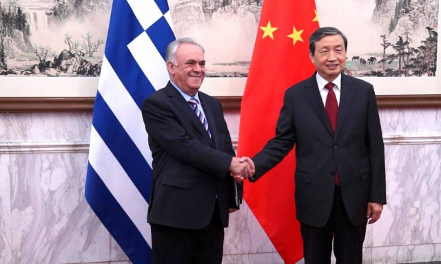 Σε θερμό κλίμα η συνάντηση Δραγασάκη - Μα Κάι στο Πεκίνο