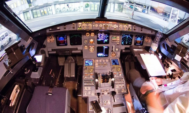 Συντριβή αεροσκάφους: «Η ιδέα της αυτοκτονίας παρασύρει τα πάντα»