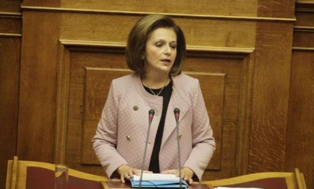 Χρυσοβελώνη για συνθήματα ΟΥΚ: Στο ΠΑΣΟΚ έχουν θράσος και κοντή μνήμη (video)