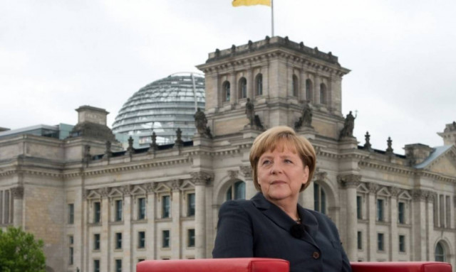 Το μήνυμα του Spiegel στη Μέρκελ: Stop στην παράλογη πολιτική στην Ελλάδα