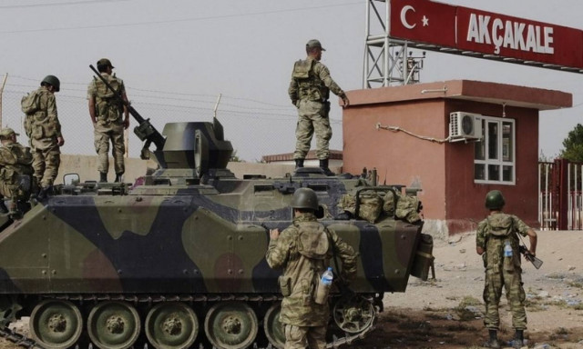 Τουρκία: Σύλληψη 5 Ολλανδών που προσπάθησαν να περάσουν παράνομα στη Συρία