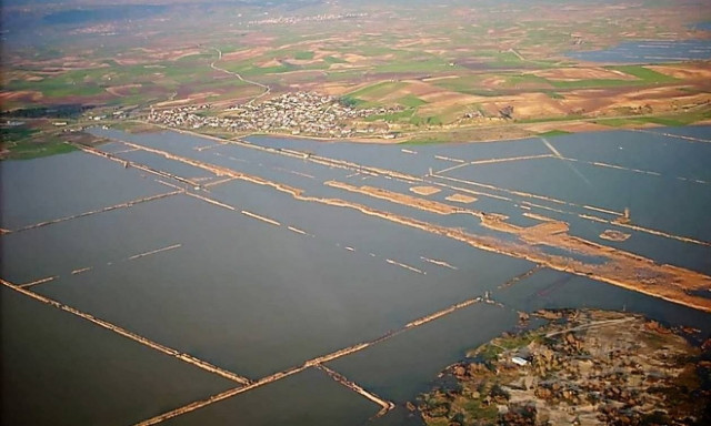 Σε κατάσταση συναγερμού οι Σέρρες από τις σφοδρές πλημμύρες (video)