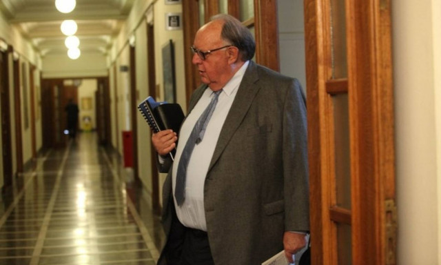 Πάγκαλος: «Ναι» στον φόρο λίπους, αρκεί να εξαιρέσουμε ελαιόλαδο και βαζελίνη!