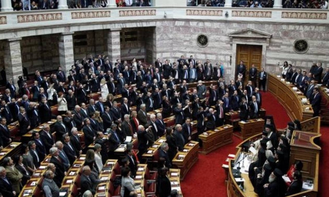 Süddeutsche Zeitung: Εμπόδιο για νέο πακέτο η εξεταστική για τα μνημόνια