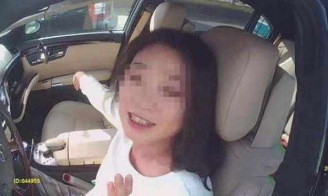 Η αντίδραση μιας οδηγού αμέσως μετά από το τροχαίο που προκάλεσε (photos)