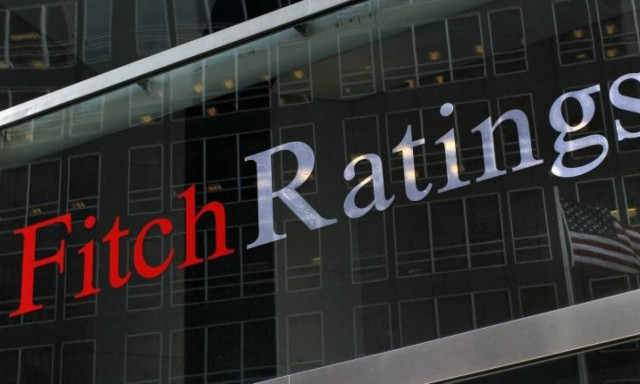 Fitch: Υποβάθμισε το μακροπρόθεσμο αξιόχρεο 4 ελληνικών τραπεζών