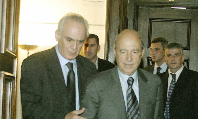 Σημίτης, Βενιζέλος, Παπαντωνίου και Βάσω Παπανδρέου καταθέτουν για τα εξοπλιστικά