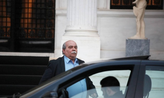 «Πυρά» ΠΑΣΟΚ – Νέας Δημοκρατίας για τη δόση του ΔΝΤ