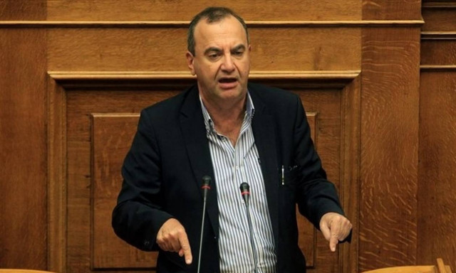 Στρατούλης: Δεν θα διακινδυνεύσουμε ούτε ένα ευρώ από τις συντάξεις