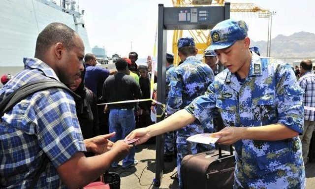 Η Κίνα απομακρύνει πολίτες ξένων χωρών από την Υεμένη