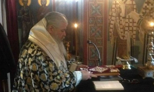 Ο Μητροπολίτης Νεαπόλεως στο Στρατιωτικό Νοσοκομείο 424