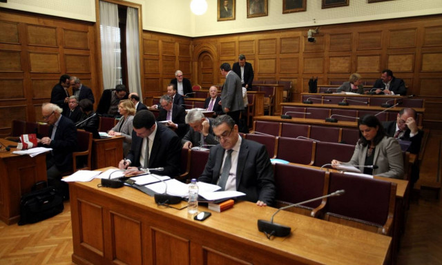 Βολές Μητσοτάκη – Κικίλια κατά Κωνσταντοπούλου για το κανάλι της Βουλής