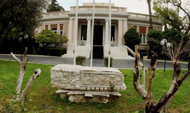 Σύσκεψη του οικονομικού επιτελείου στο Μαξίμου