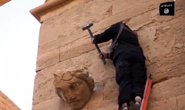 Νέο βίντεο με βανδαλισμούς των τζιχαντιστών (video)