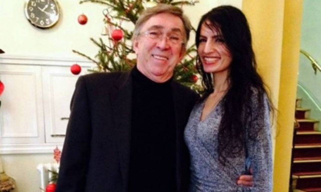 Βρετανία: 69χρονος καθηγητής είχε σεξουαλική επαφή μέσα στην τάξη με 24χρονη