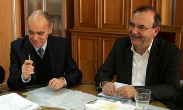 Διαδοχικές συναντήσεις για τη σωτηρία των Ταμείων του Δημοσίου