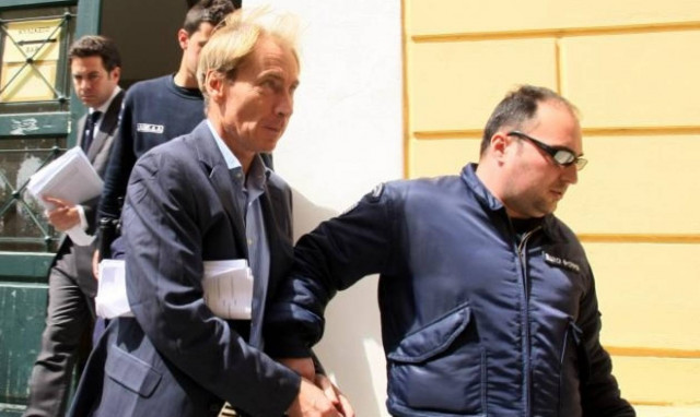 Όσβαλντ: Δεν έχω καμία λίστα με πολιτικούς που έπαιρναν μίζες