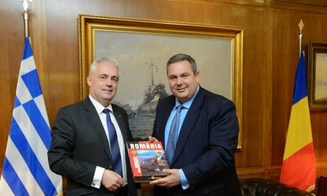Συνάντηση ΥΕΘΑ Πάνου Καμμένου με τον Πρέσβη της Ρουμανίας