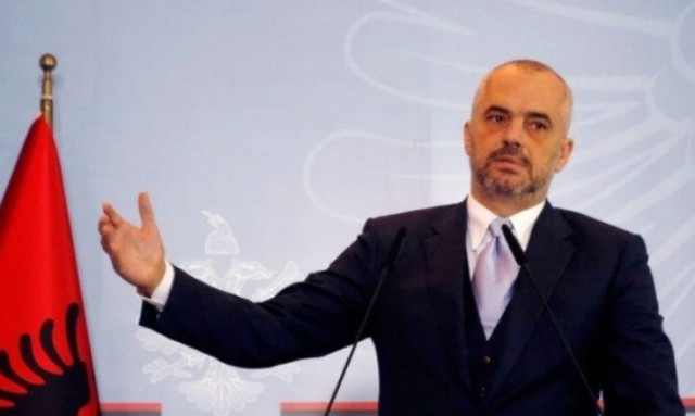 Με ενοποίηση της Αλβανίας με το Κόσοβο απειλεί ο Ράμα