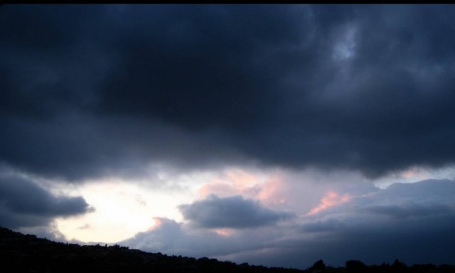 Μεγάλη Τετάρτη με βροχές, χιόνια και θυελλώδεις βοριάδες
