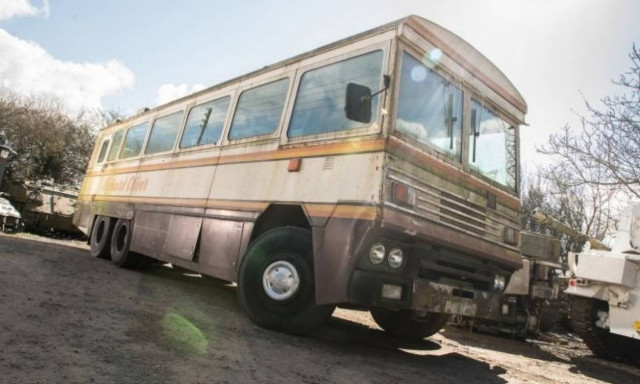 Στο «σφυρί» το αλεξίβομβο λεωφορείο της Μάργκαρετ Θάτσερ