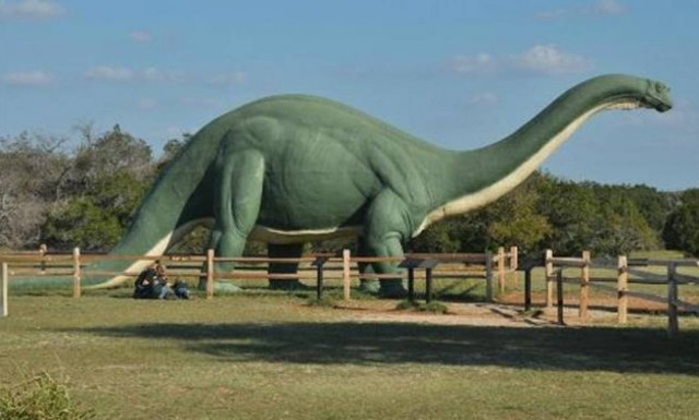 Η επιστροφή του… Βροντόσαυρου