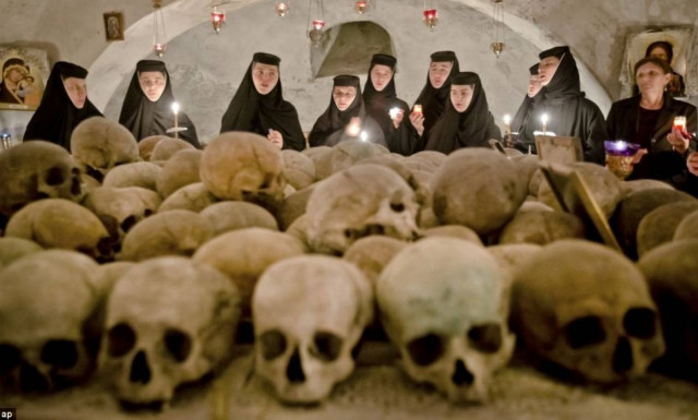 Ρουμανία: Τη Μ. Πέμπτη οι νεκροί επιστρέφουν σπίτι τους…