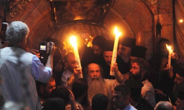 Αναμένεται στην Ελλάδα το Άγιο Φως