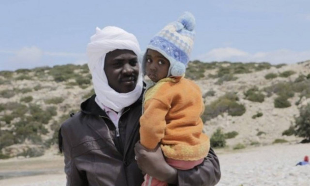 Στα Χανιά μεταφέρονται οι μετανάστες από τη Γαύδο - Πολλά παιδιά ανάμεσά τους