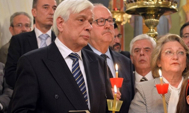 Στην Καλαμάτα παρακολούθησε τον Επιτάφιο ο Παυλόπουλος