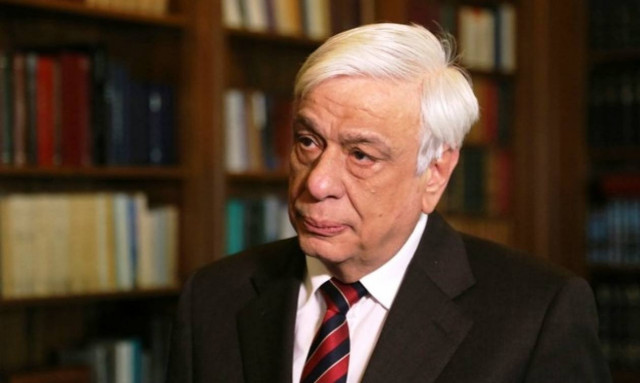 Παυλόπουλος: Η βόλτα στην Καλαμάτα και η συνάντηση με τον Παππά