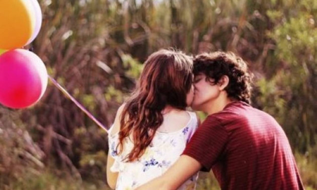 Τι να κάνεις αν η σχέση σου έχει αρχίσει να κάνει «κοιλιά»