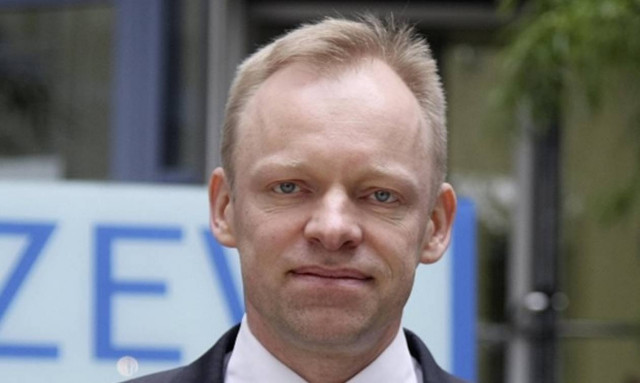 Σύμβουλος Σόιμπλε: Οι Έλληνες φαίνεται να προτιμούν το Grexit