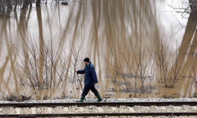 Βόρεια Ελλάδα: Παραμένουν τα προβλήματα από τις δυνατές βροχές