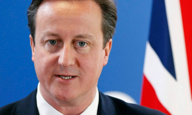 Μικρό προβάδισμα για Κάμερον σε νέα δημοσκόπηση