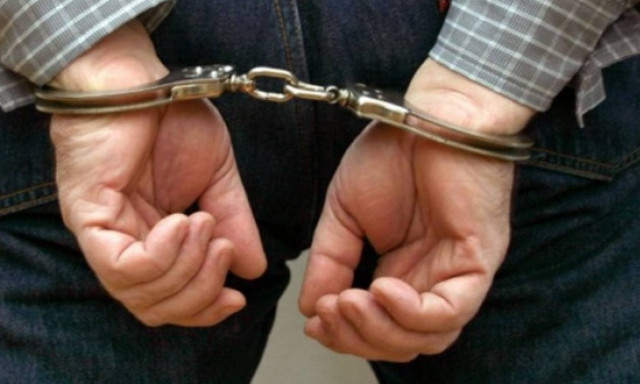Τρίκαλα: Χειροπέδες σε δύο για κατοχή ηρωίνης