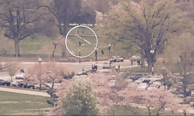 Ουάσινγκτον: Ελικόπτερο προσγειώθηκε στον κήπο του Καπιτωλίου (video+photos)