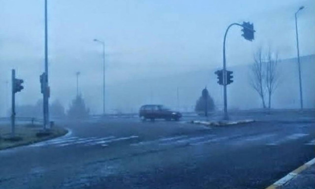 Πυκνή πρωινή ομίχλη στα Ιωάννινα