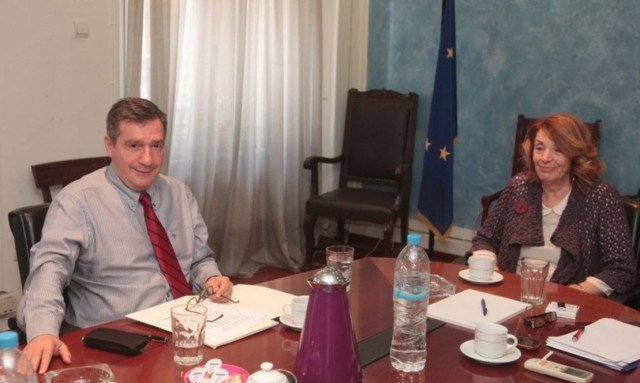 Συνάντηση Χριστοδουλοπούλου - Καμίνη για τους μετανάστες στην Αθήνα