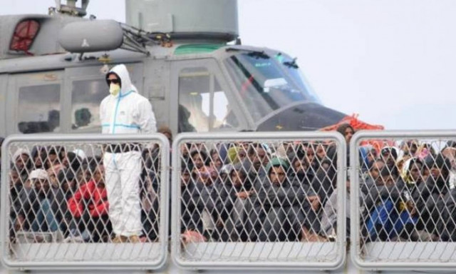 Ιταλία: Δώδεκα χιλιάδες μέσα σε έξι ημέρες οι πρόσφυγες που αποβιβάσθηκαν στην Ιταλία