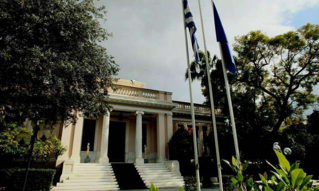 Μαξίμου: «Επιεικώς ανεπίδεκτος» ο Σαμαράς