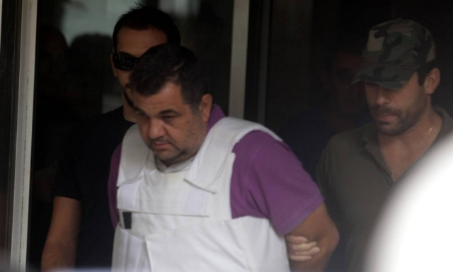 Γκαζάκια στα ιχθυοπωλεία της αδερφής του Ρουπακιά