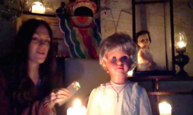 Στοιχειωμένη κούκλα βασανίζει όσους την κοιτούν στα μάτια! (video+photos)