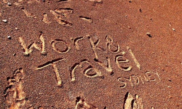 Πώς θα ταξιδέψεις και θα πληρωθείς για αυτό;