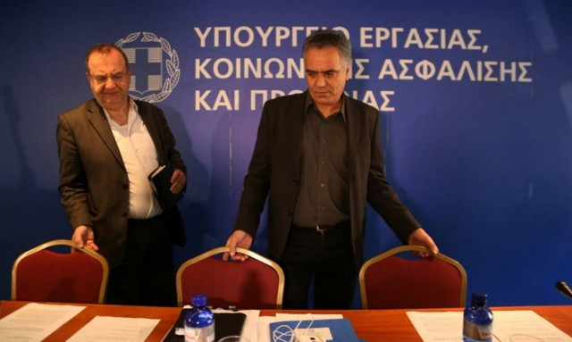 Στρατούλης: «Χειρόφρενο» στις μειώσεις κύριων και επικουρικών συντάξεων